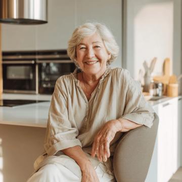 dario1493_elder_80years_old_woman_german_type_happy_smiling_a_8e1f0495-8108-40c6-b11b-78d9d07e3d98_0-2