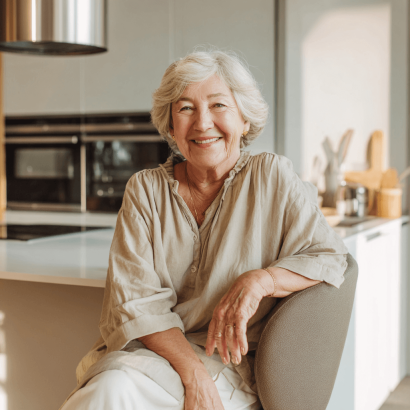 dario1493_elder_80years_old_woman_german_type_happy_smiling_a_8e1f0495-8108-40c6-b11b-78d9d07e3d98_0-2