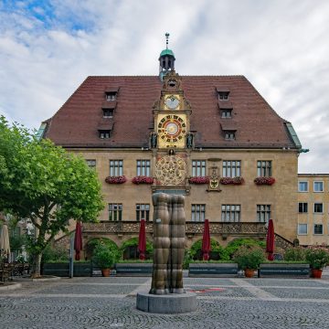 old-town-hall-2550034_1920